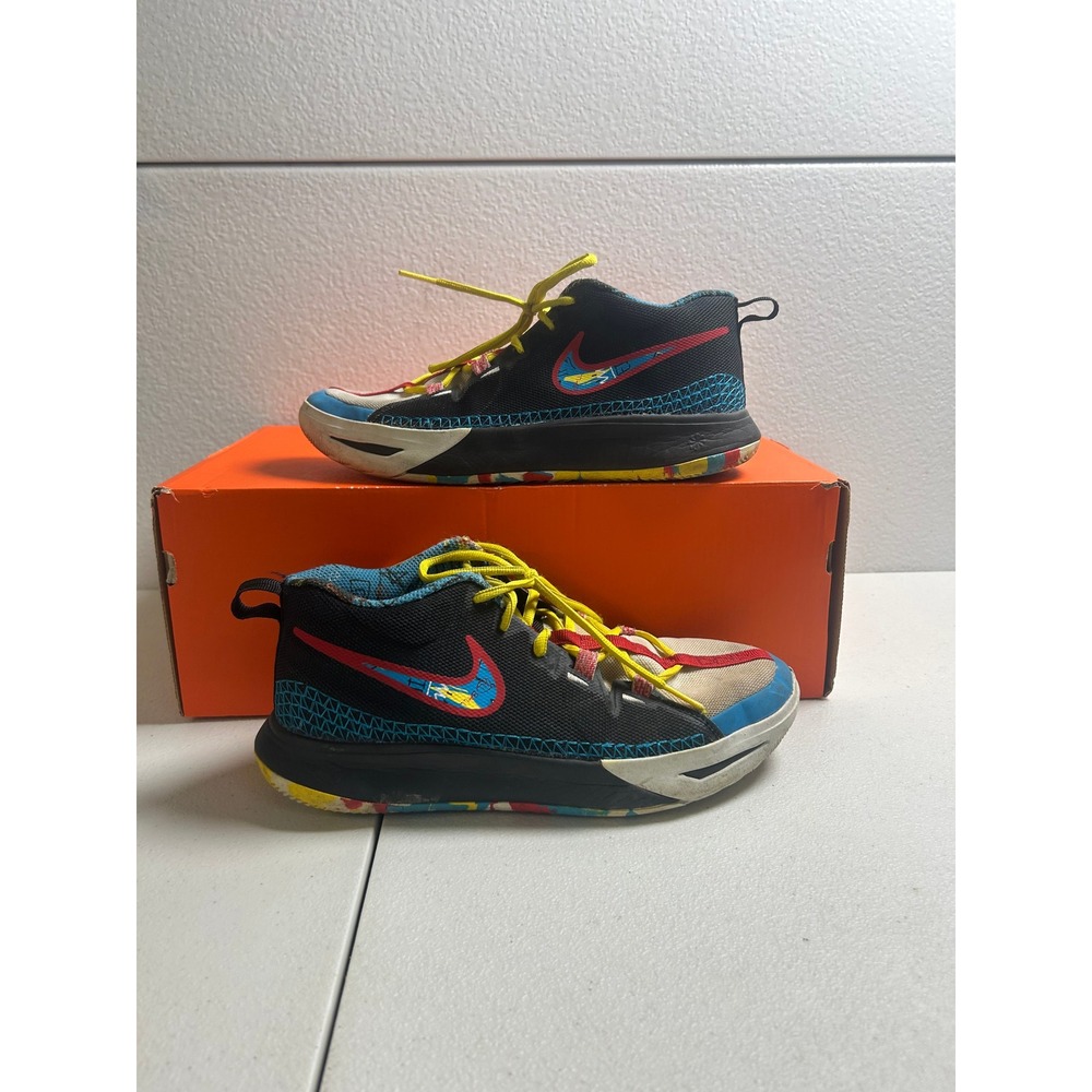Nike Kyrie Flytrap 6 Black Multi-Color Size 7Y #3166